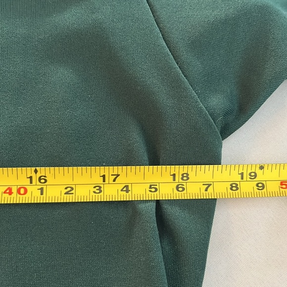 Gymshark Tshirt - Picture 6 of 8